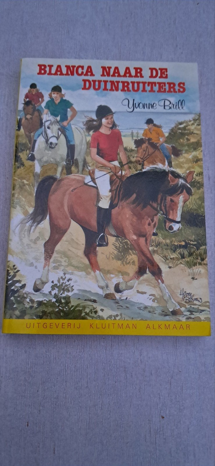 Bianca naar de Duinruiters - Yvonne Brill (Jeugdboek), Boeken, Ophalen of Verzenden, Gelezen, Yvonne Brill