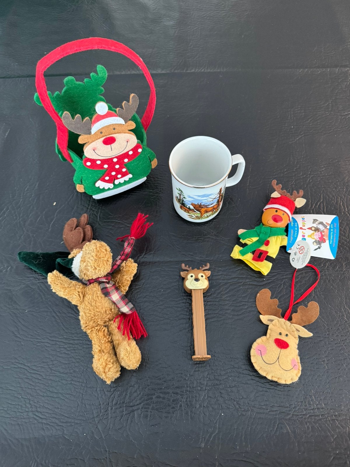 ACTIE kerst set herten eland rendieren knuffel mok pez hert, Ophalen of Verzenden, Zo goed als nieuw