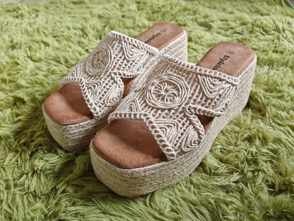 Styleloop Hakken, Gevlochten Boho Stijl, Maat 39, Beige, Nieuw, Schoenen met hoge hakken, Styleloop