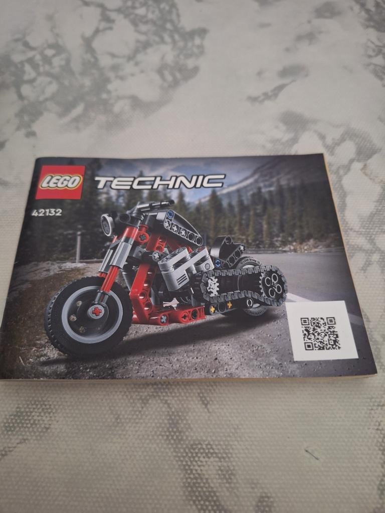 Technic lego sets 42132 en 8210 2x en 8810, Ophalen of Verzenden, Zo goed als nieuw