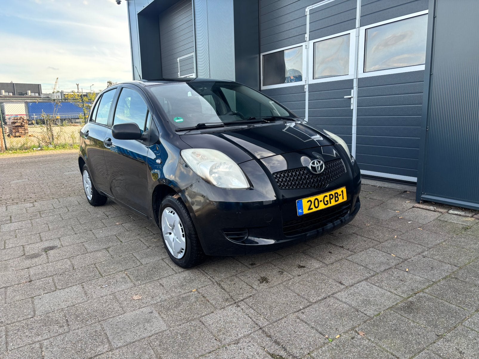 Toyota Yaris 1.0 12V Vvt-i 5DR Terra 2008 Zwart