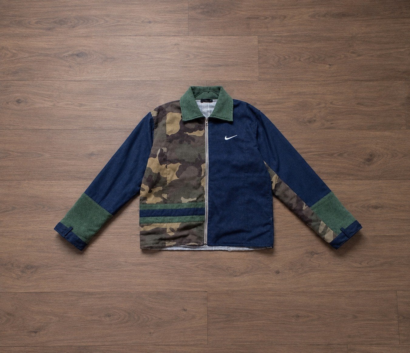 Nike Upcycled Camouflage Jas Maat M - Streetwear Stijl, Ophalen of Verzenden