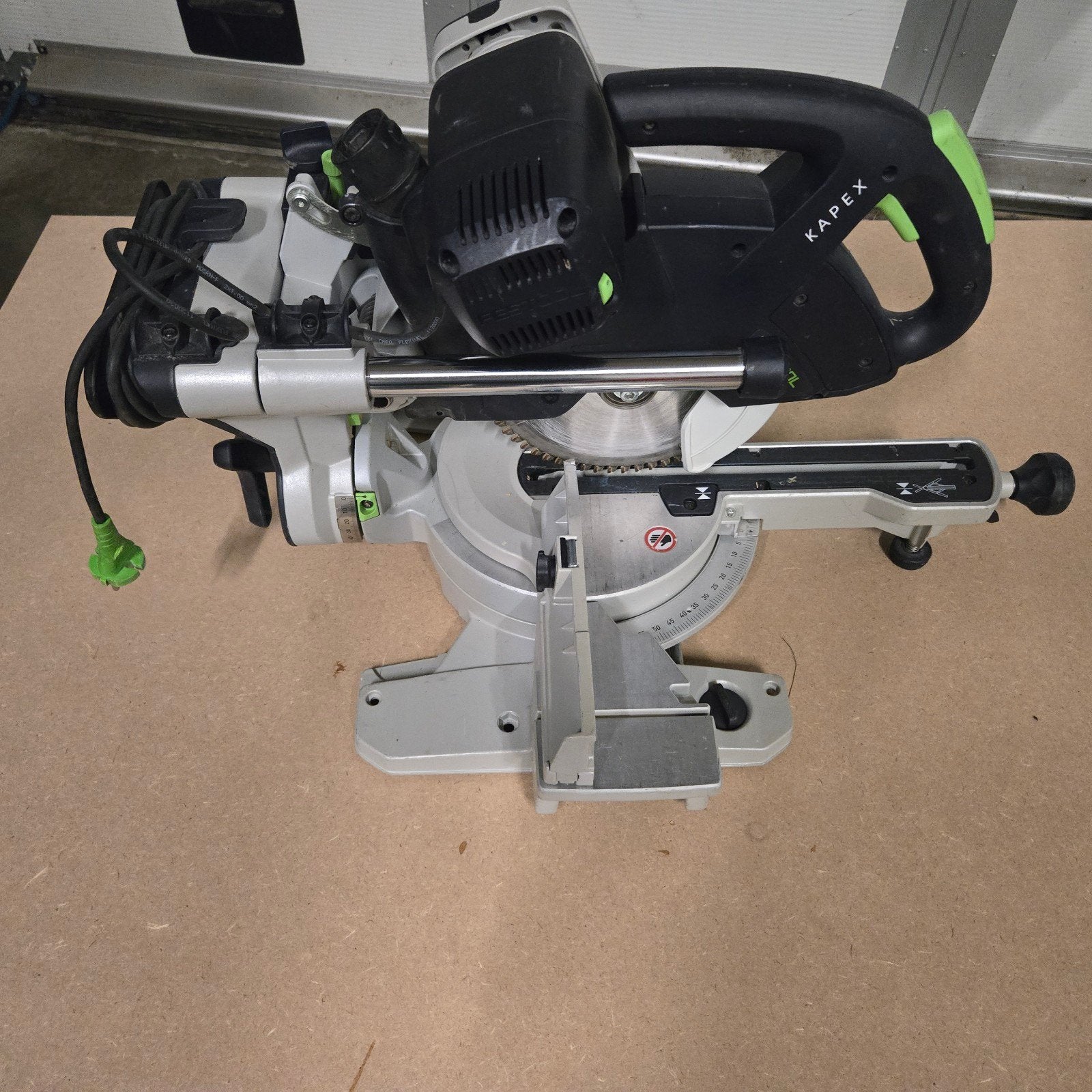 Festool Kapex KS 60 E Afkortzaag - Super Staat, Doe-het-zelf en Verbouw, 70 mm of meer, Ophalen of Verzenden, Zo goed als nieuw