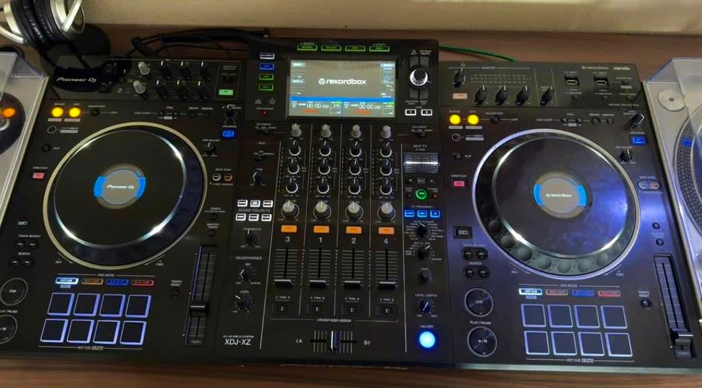 Pioneer DJ XDJ-XZ all-in-one DJ controller incl. Decksaver, Muziek en Instrumenten, Dj-sets en Draaitafels, Ophalen, Zo goed als nieuw