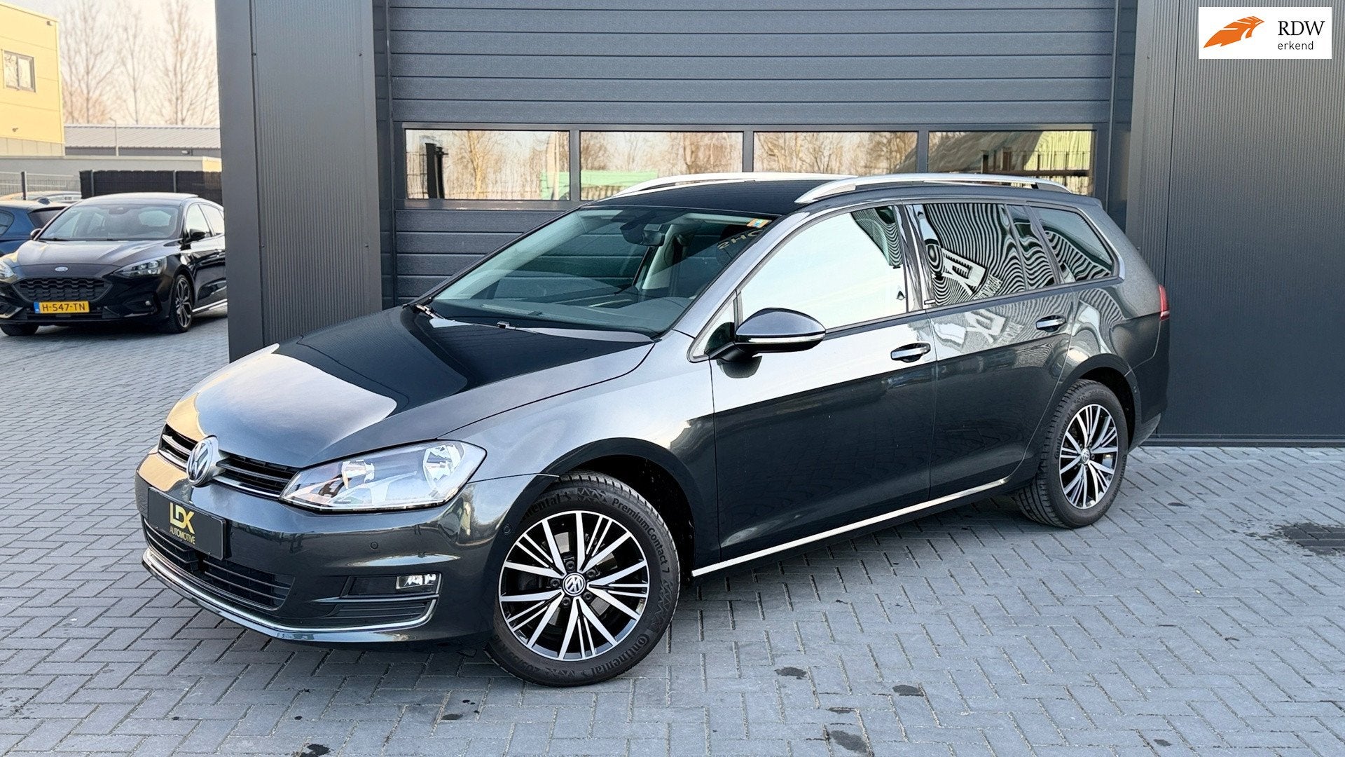 Volkswagen Golf Variant 1.2 TSI Business Edition Connected, Euro 6, 4 cilinders, Leder en Stof, Golf Variant