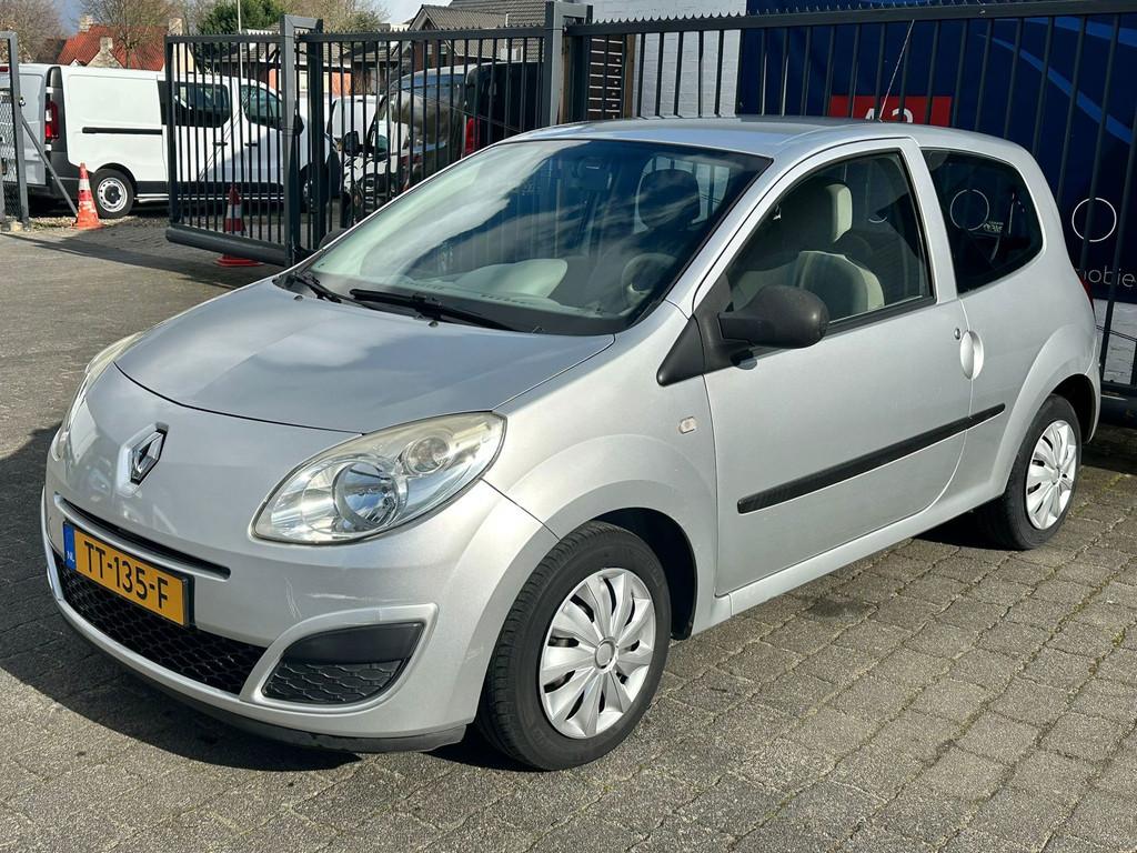 Renault Twingo 1.2 Acces AIRCO / ELEKTRISCHE RAMEN, Voorwielaandrijving, Twingo, Gebruikt, 31 €/maand
