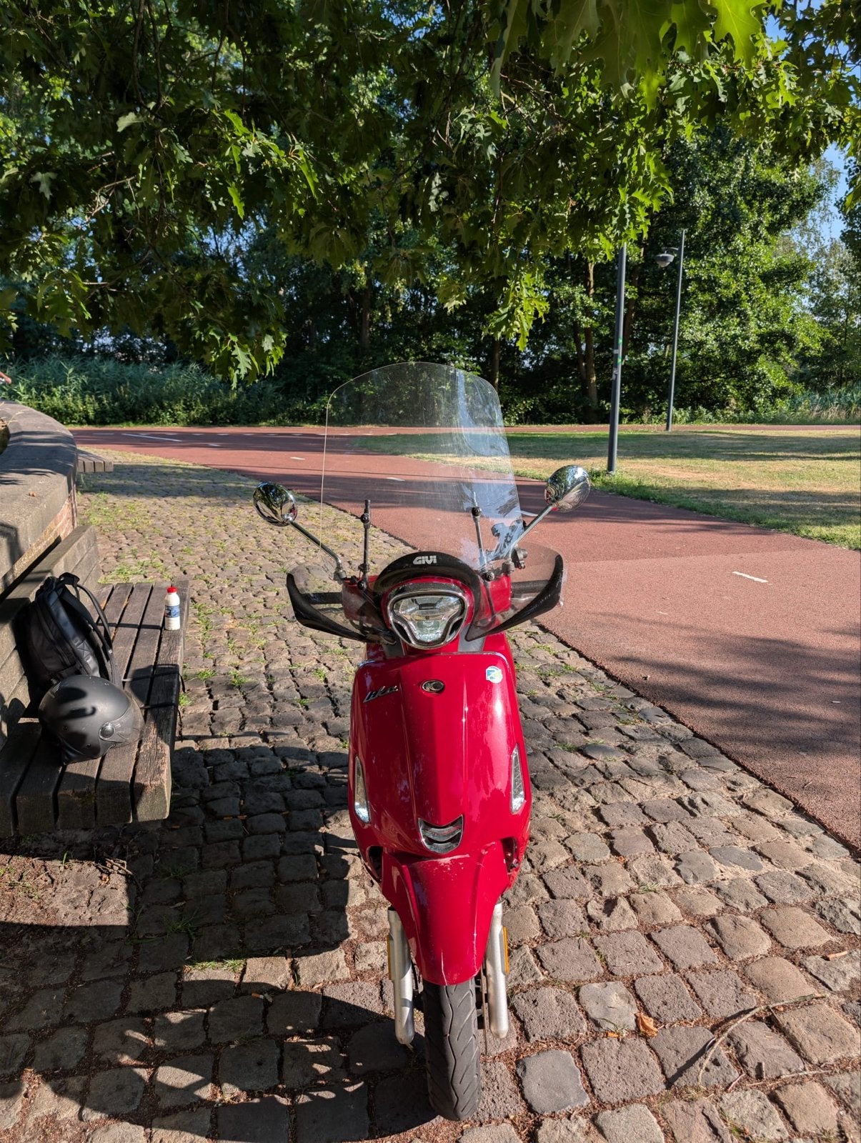 Kymco Like Scooter - Rood, Zo goed als nieuw, Fietsen en Brommers, Scooters | Overige merken, Ophalen of Verzenden, Zo goed als nieuw