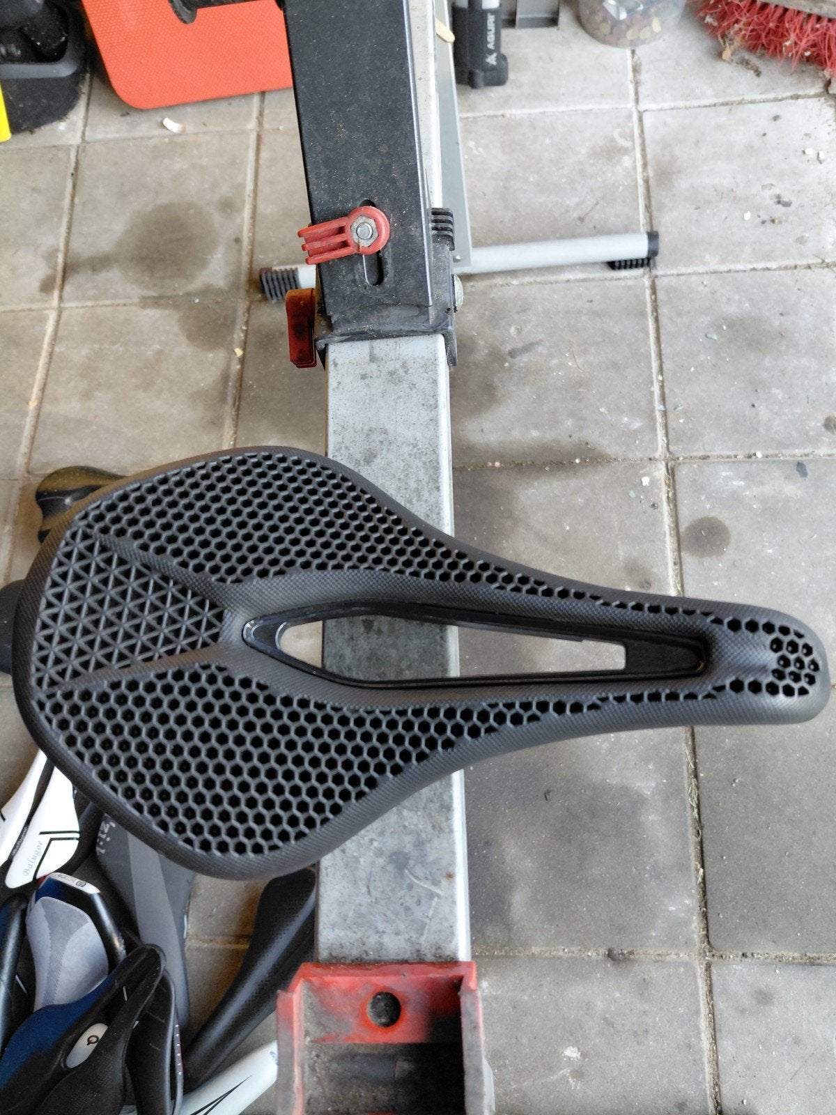 Nieuw 3D-geprint racefietszadel - kort en stroef, Nieuw, Ophalen of Verzenden, Zadel, Rubber