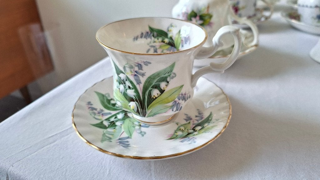 Royal Albert Bone China verzameling losse kopjes en schotels, Ophalen