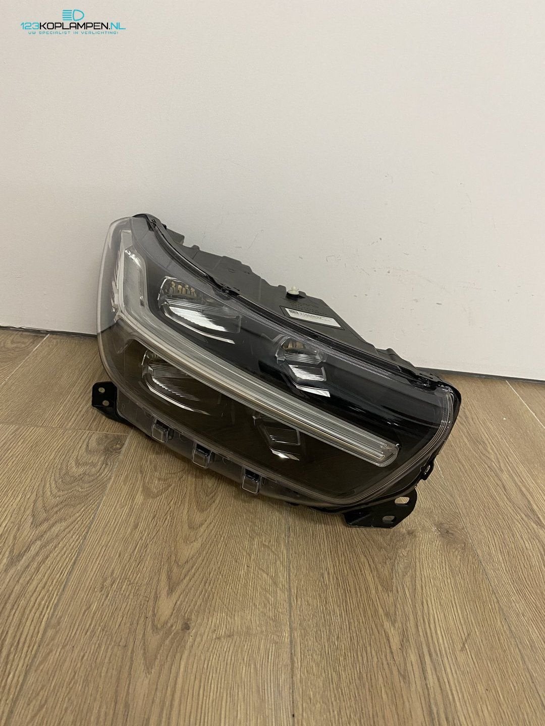 Volvo XC40 Full Led koplamp rechts, Gebruikt, -, -, Ophalen of Verzenden