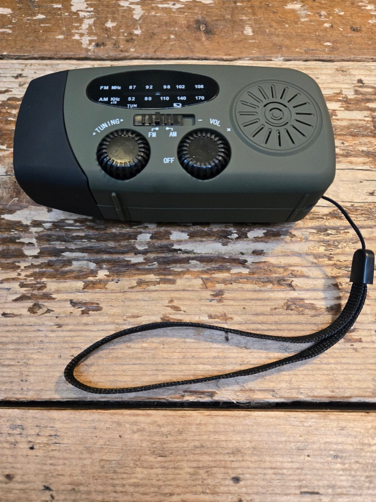 Opwindbare noodradio met zaklamp en alarm, ., Nieuw, Ophalen of Verzenden, .