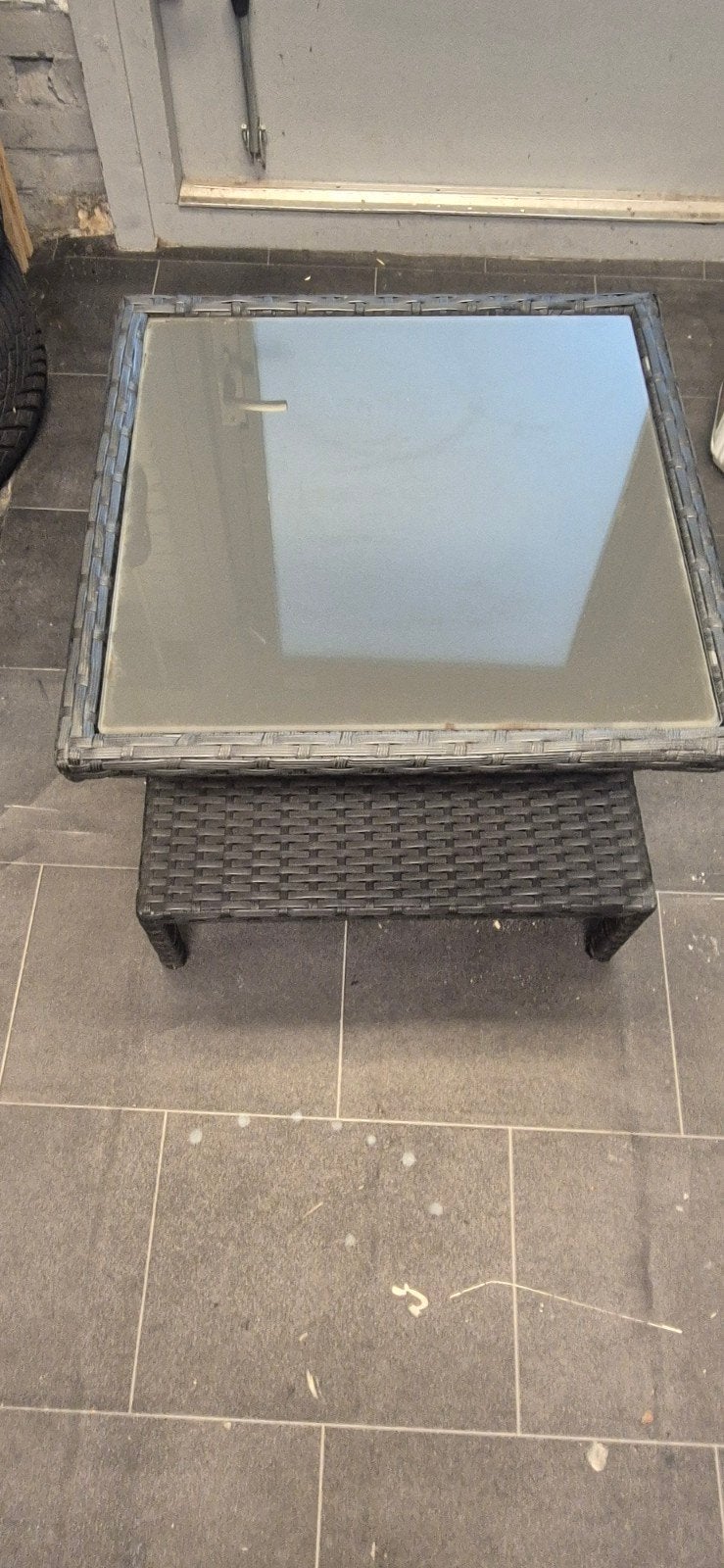 Wicker bijzettafel met glazen blad, Ophalen, Gebruikt, Rechthoekig, Wicker