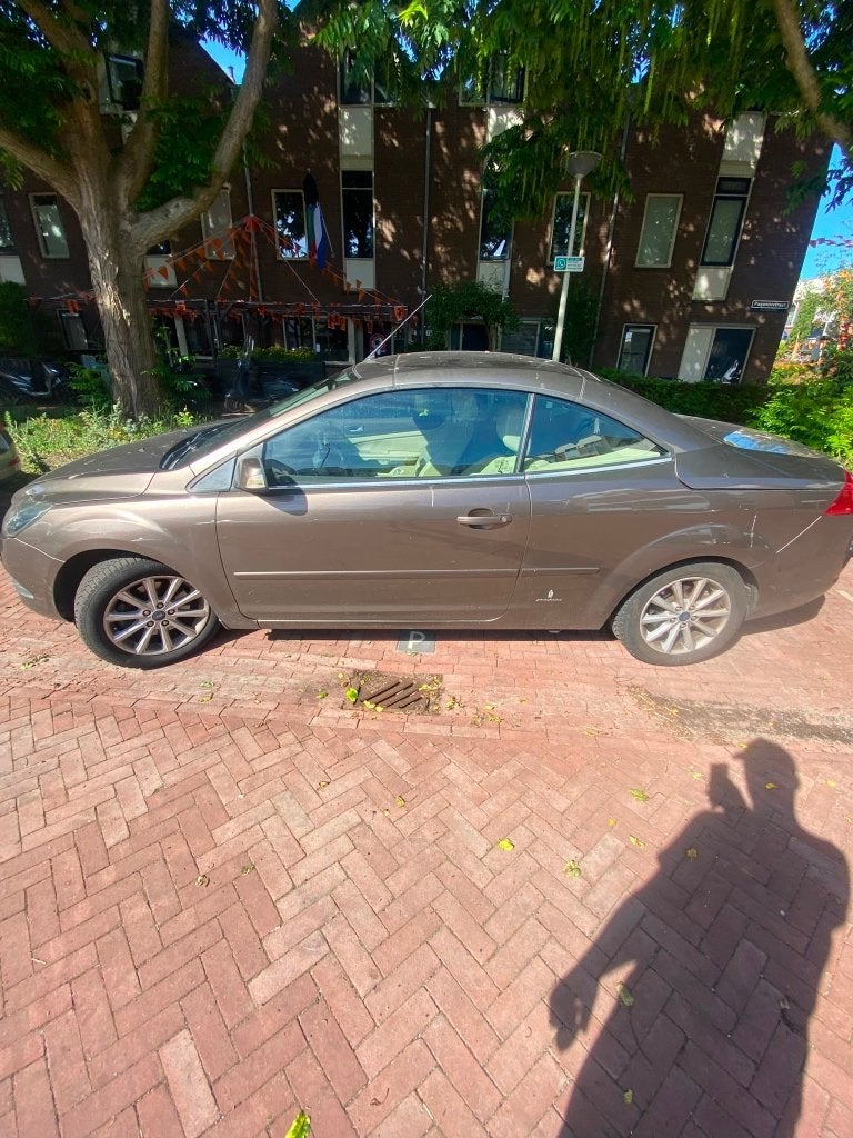 Ford Focus 2.0 107KW CC 2009 Bruin, Beige, 4 cilinders, 4 stoelen, 75 €/maand