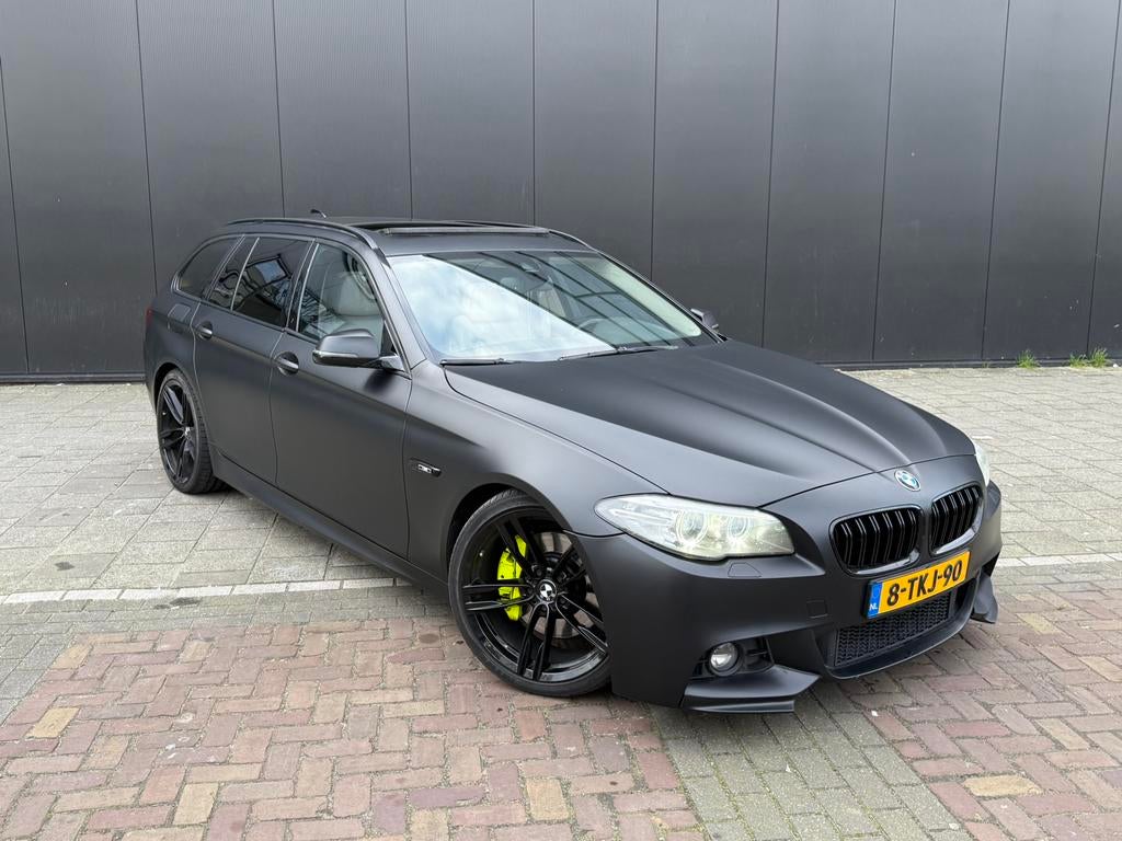 BMW 5-Serie 525D Touring Xdrive M-Pakket 2013 Zwart Pano, Auto's, Automaat, 1995 cc, Beige, 4 cilinders