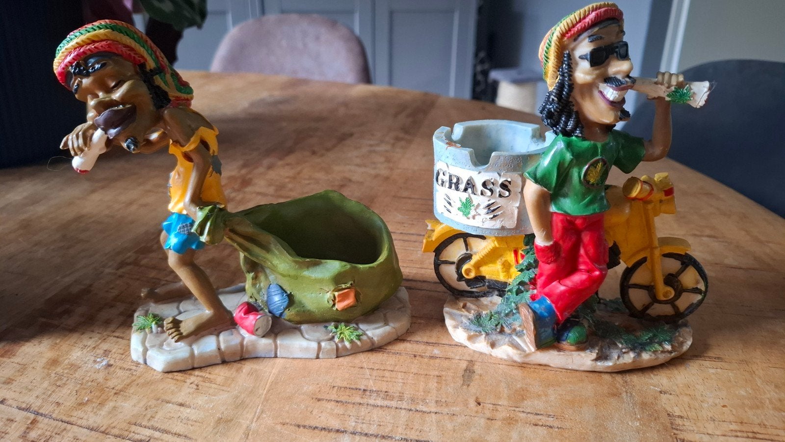 2 Rasta beeldjes - 15 cm hoog - Leuk voor verzamelaar, Ophalen, Gebruikt, Fantasy
