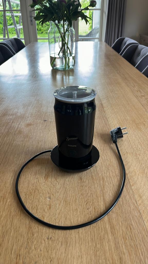 Zwarte melkopschuimer philips senseo nooit gebruikt, Witgoed en Apparatuur, Melkopschuimers, Ophalen, Zo goed als nieuw, Elektrische melkopschuimer