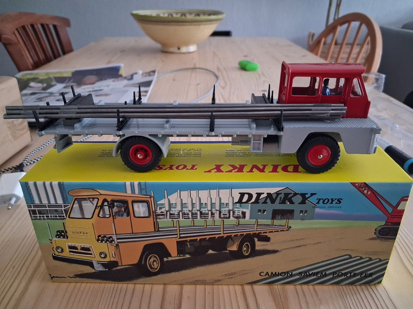 Dinky (Dan) Toys Saviem ijzer transport, Ophalen of Verzenden, Nieuw, Dinky Toys