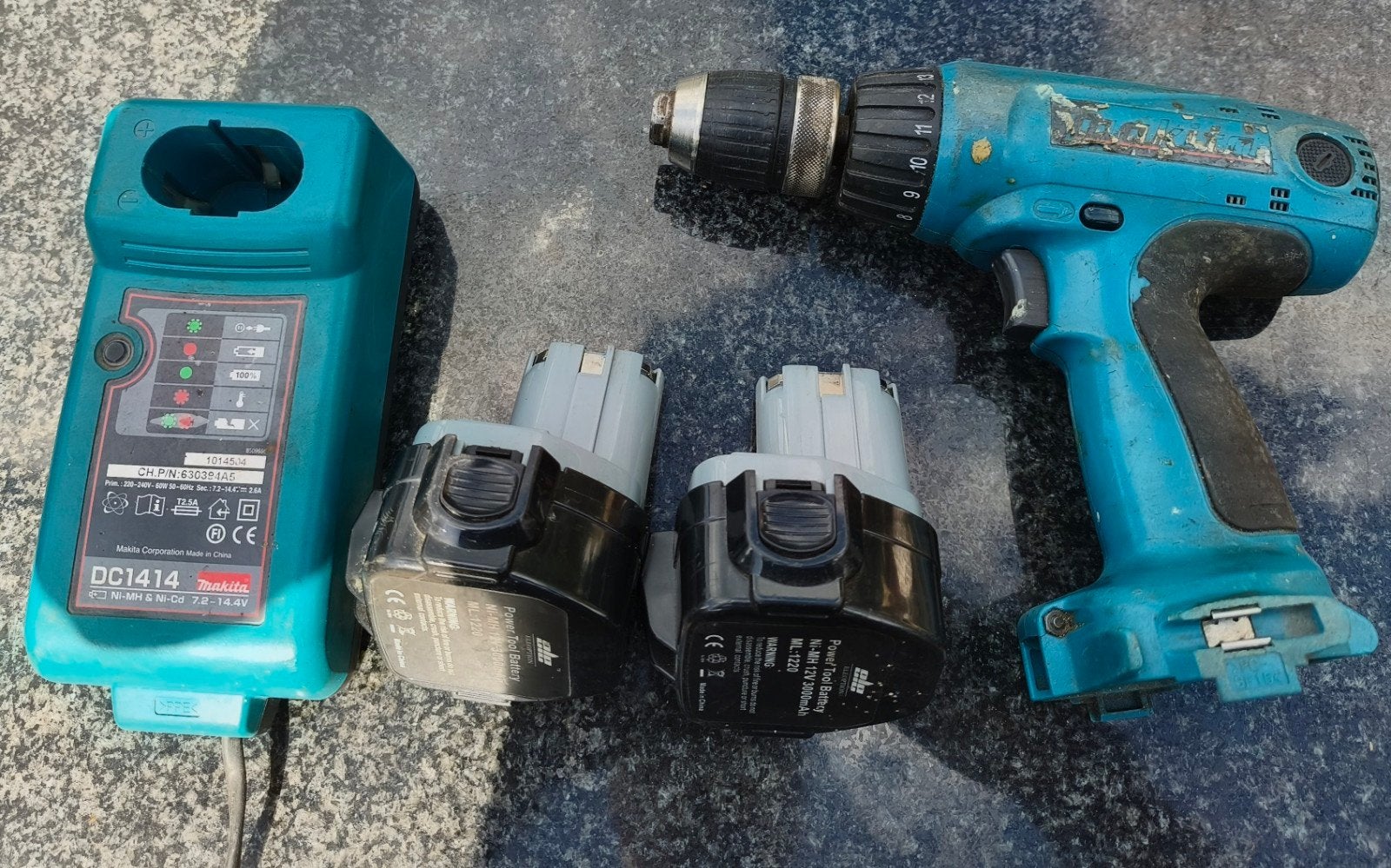 Makita Boormachine 6317D met lader en 2 accu's, Ophalen of Verzenden, Gebruikt, Boormachine