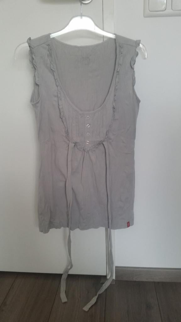 EDC by Esprit lichtgrijze top maat M, Maat 38/40 (M), Ophalen of Verzenden, Zo goed als nieuw, Zonder mouw