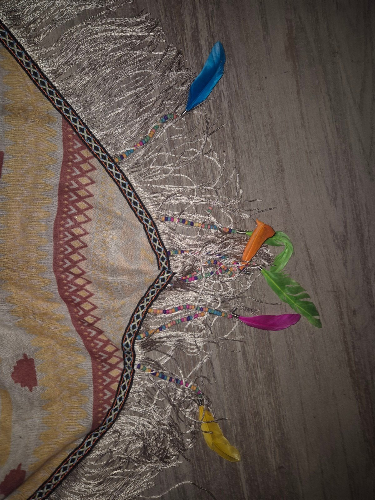 Boho sjaal met franjes en veren, Ophalen of Verzenden, Gedragen, Beige