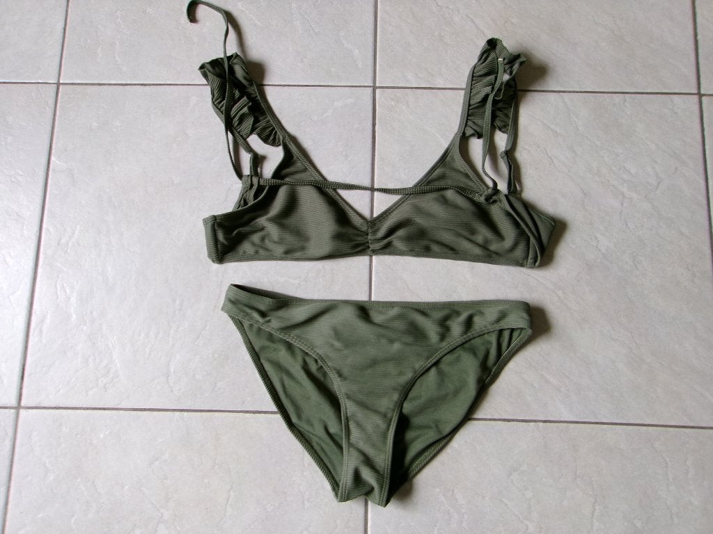 2 bikini's maat M en L, Bikiniset, Meisje, Tropical Beach, Overige maten