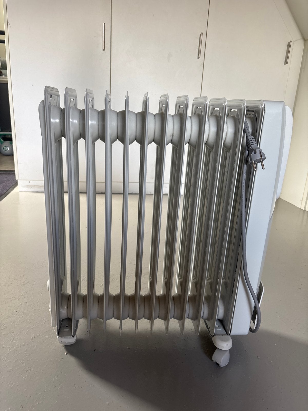 DeLonghi Oliegevulde Radiator KH771225 - 2500W, Doe-het-zelf en Verbouw, Verwarming en Radiatoren, Ophalen, Gebruikt, Radiator