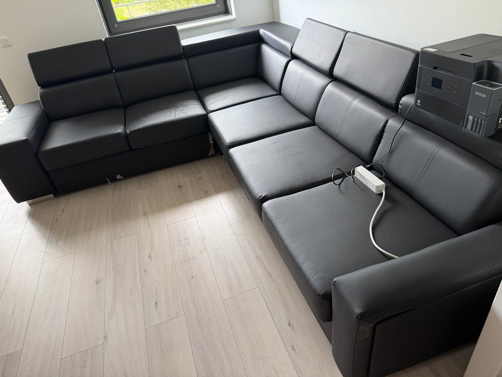 Zwarte slaapbank voor de woonkamer, Huis en Inrichting, Banken | Bankstellen, 250 tot 300 cm, Gebruikt, Hoekbank, Tweepersoons