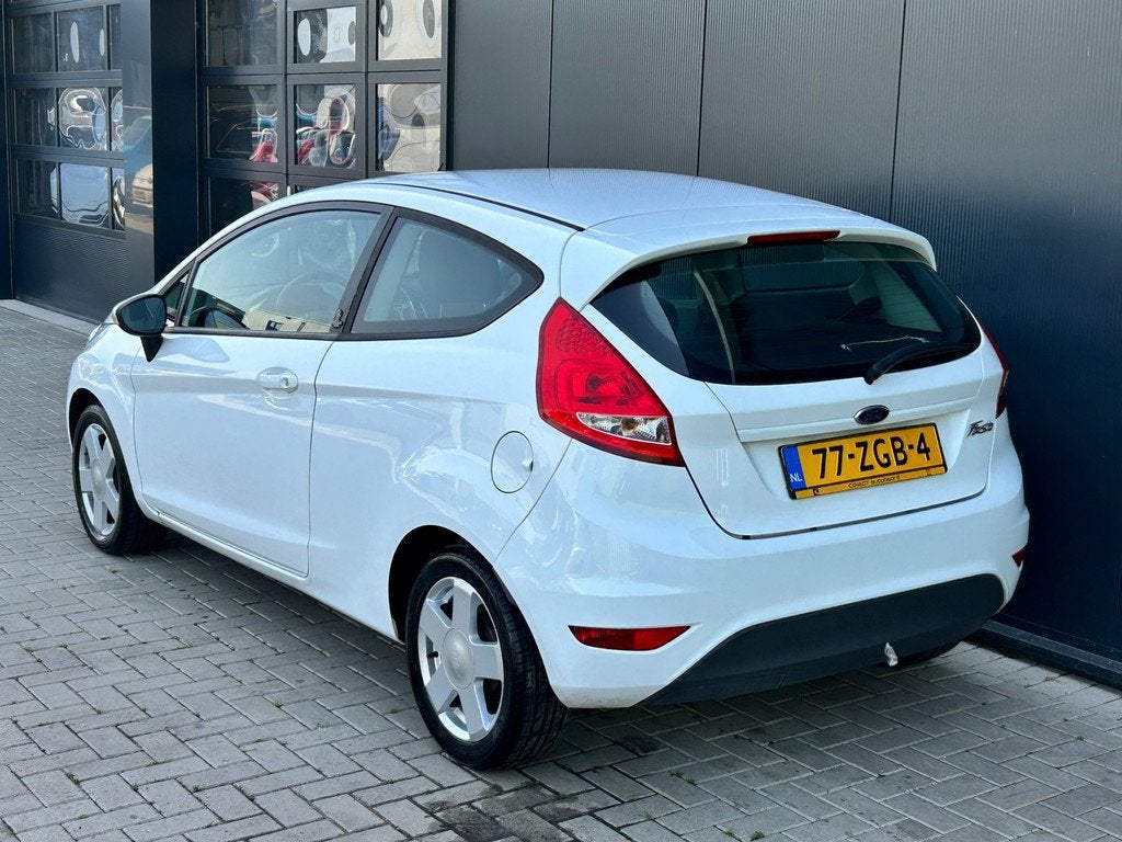 Ford Fiesta 1.25 Champion | Airco | 3-deurs | 3mnd garantie, Voorwielaandrijving, Euro 5, Stof, Gebruikt