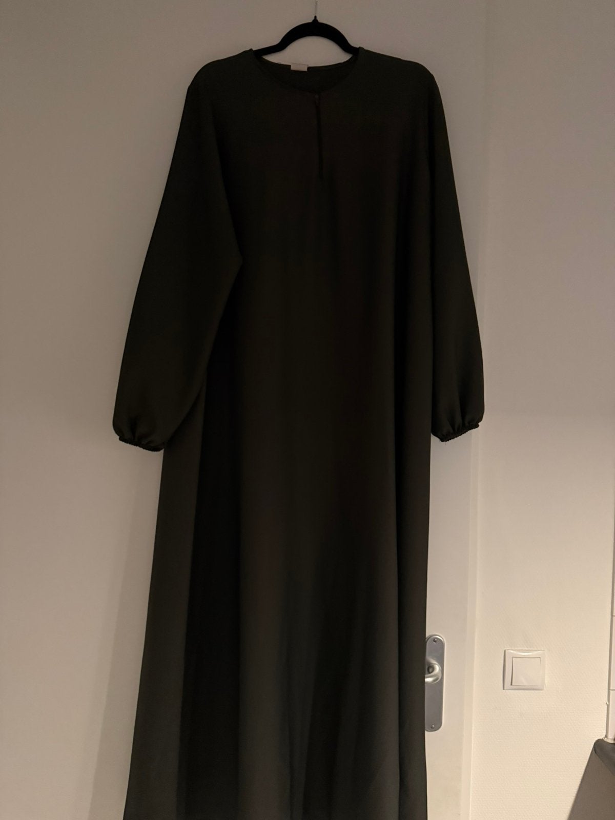 olijf groene abaya, Ophalen of Verzenden, Zo goed als nieuw, Groen, Overige typen