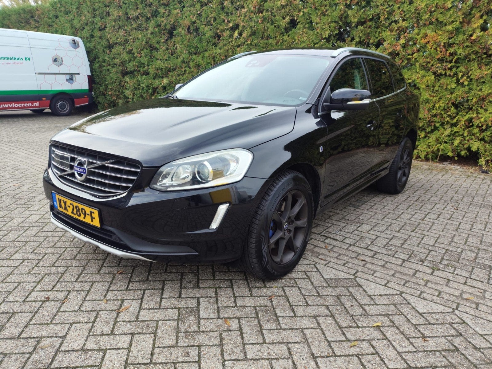Volvo XC60 2.0 D3 Geartronic 2015 Ocean Race vol opties, Dealer onderhouden, 1800 kg, 4 cilinders, 1969 cc