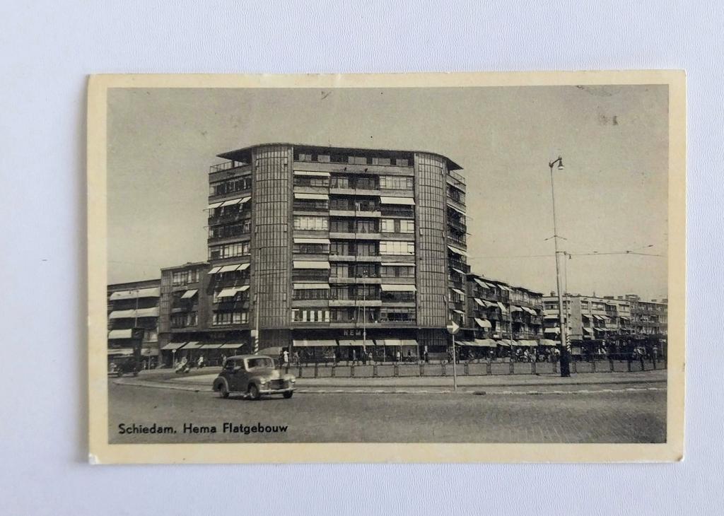 Ansichtkaart Schiedam Flatgebouw Hema., Ophalen of Verzenden, Zuid-Holland