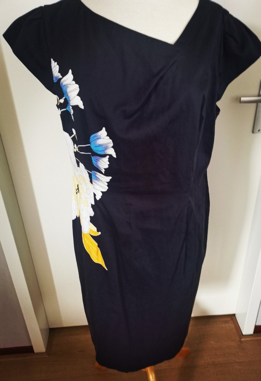 Comma, jurk maat 46, Maat 46/48 (XL) of groter, Comma, Zo goed als nieuw, Knielengte