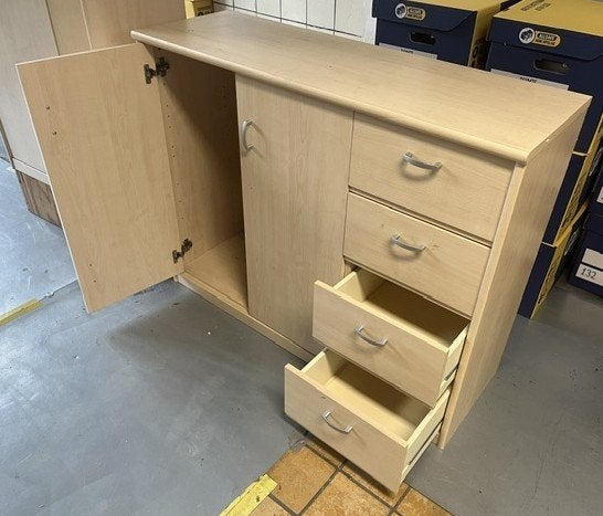 Kasten (Kwantum), Ophalen, 50 tot 100 cm, Zo goed als nieuw, 150 tot 200 cm