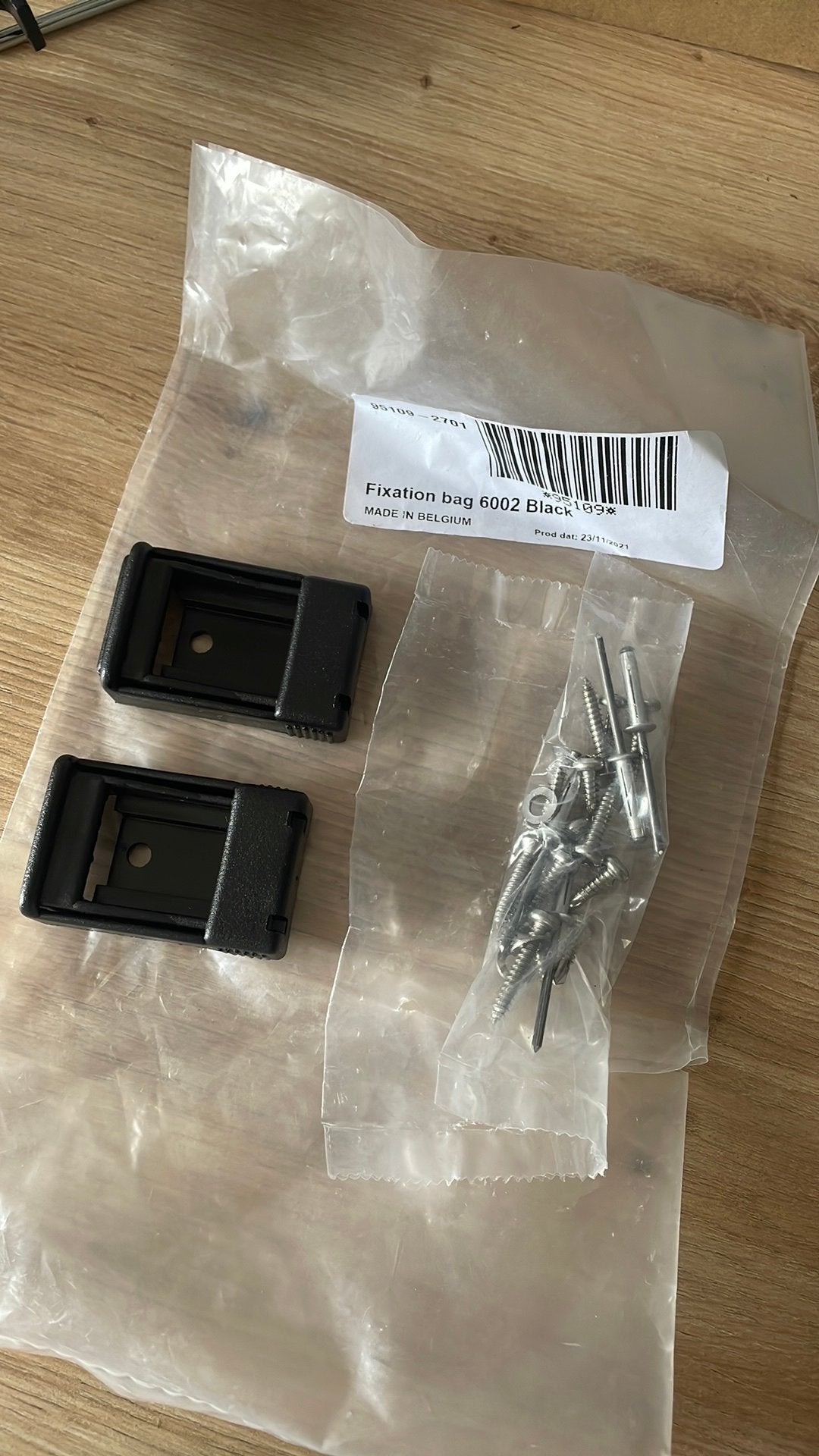 Thule luifel Omnistor set wandhouders, Ophalen of Verzenden, Nieuw