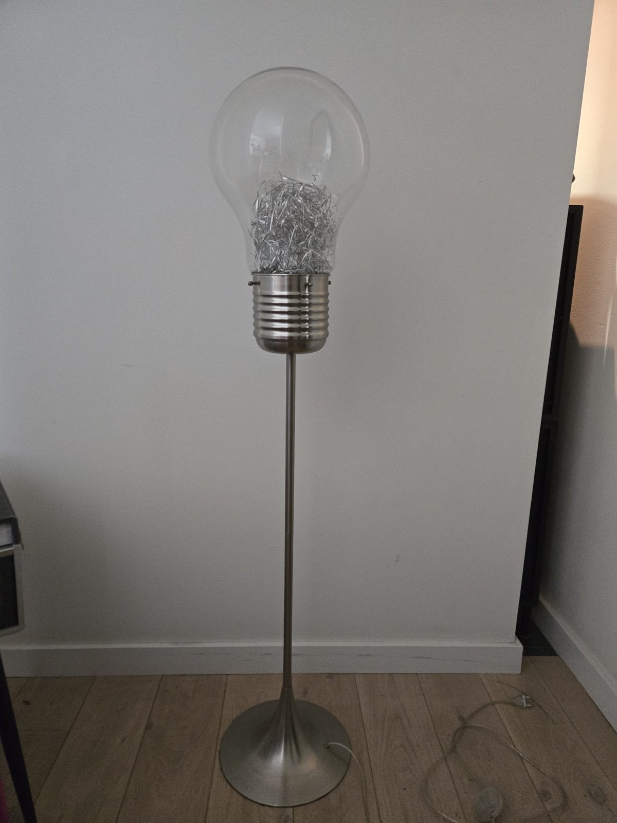 Unieke Vloerlamp 'Gloeilamp' Design - Metaal & Glas, Huis en Inrichting, Ophalen, Gebruikt, Glas, 150 tot 200 cm