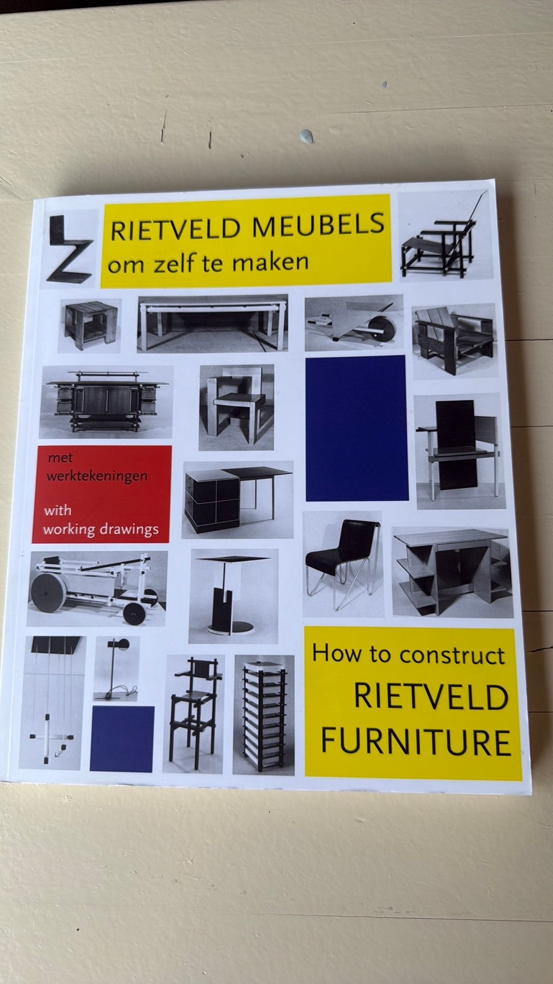 Rietveld Meubels, Boeken, Kunst en Cultuur | Architectuur, Ophalen of Verzenden, Zo goed als nieuw