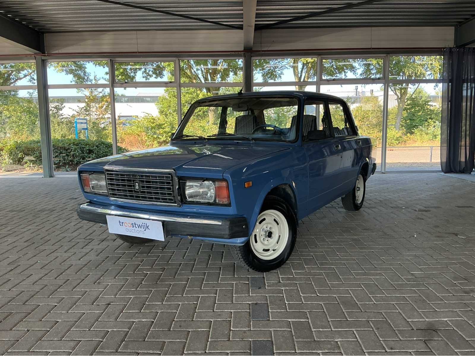 LADA 2107 1.5 Benzine Auto Marge Auto, Auto's, Gebruikt, Bedrijf, Handgeschakeld, Sedan