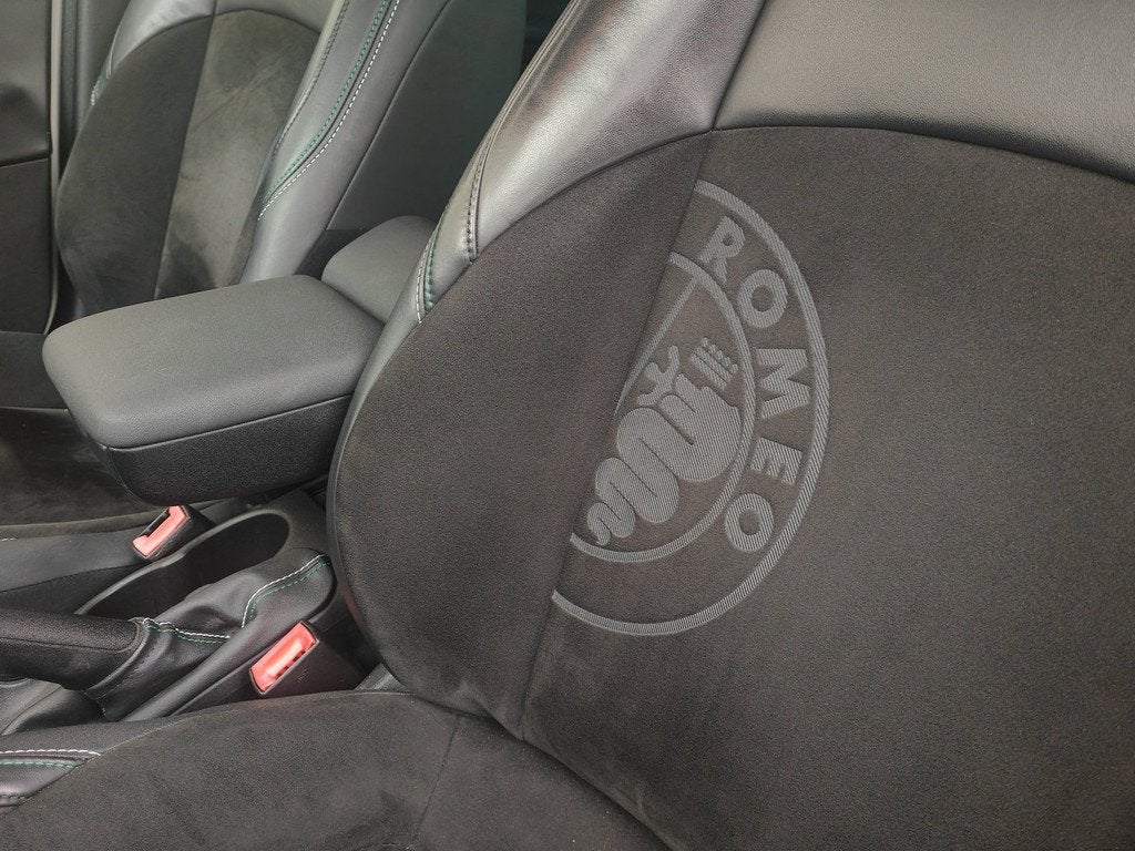Alfa Romeo Giulietta 1.4 T Sportiva, Auto's, Alfa Romeo, Voorwielaandrijving, Gebruikt, Zwart, 4 cilinders