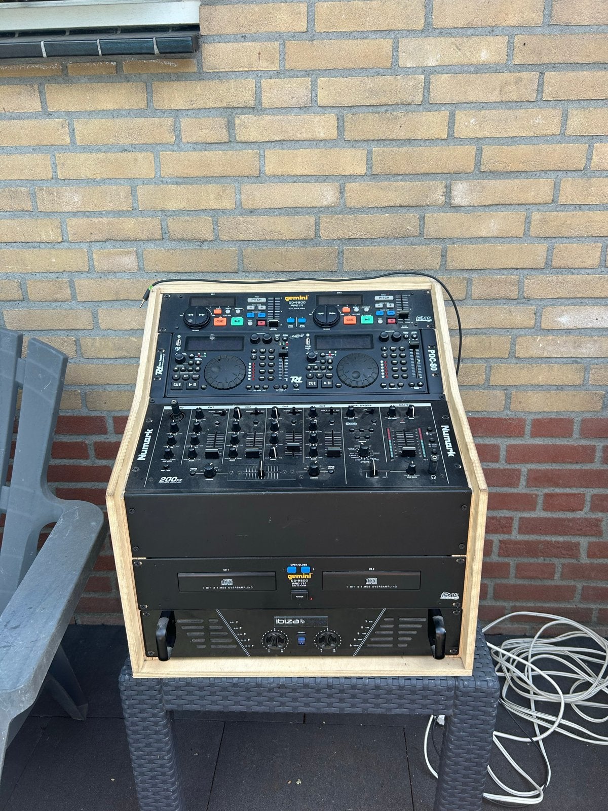 Complete DJ-set met ingebouwde versterker en CD-spelers, Ophalen, Gebruikt, Dj-set, Numark