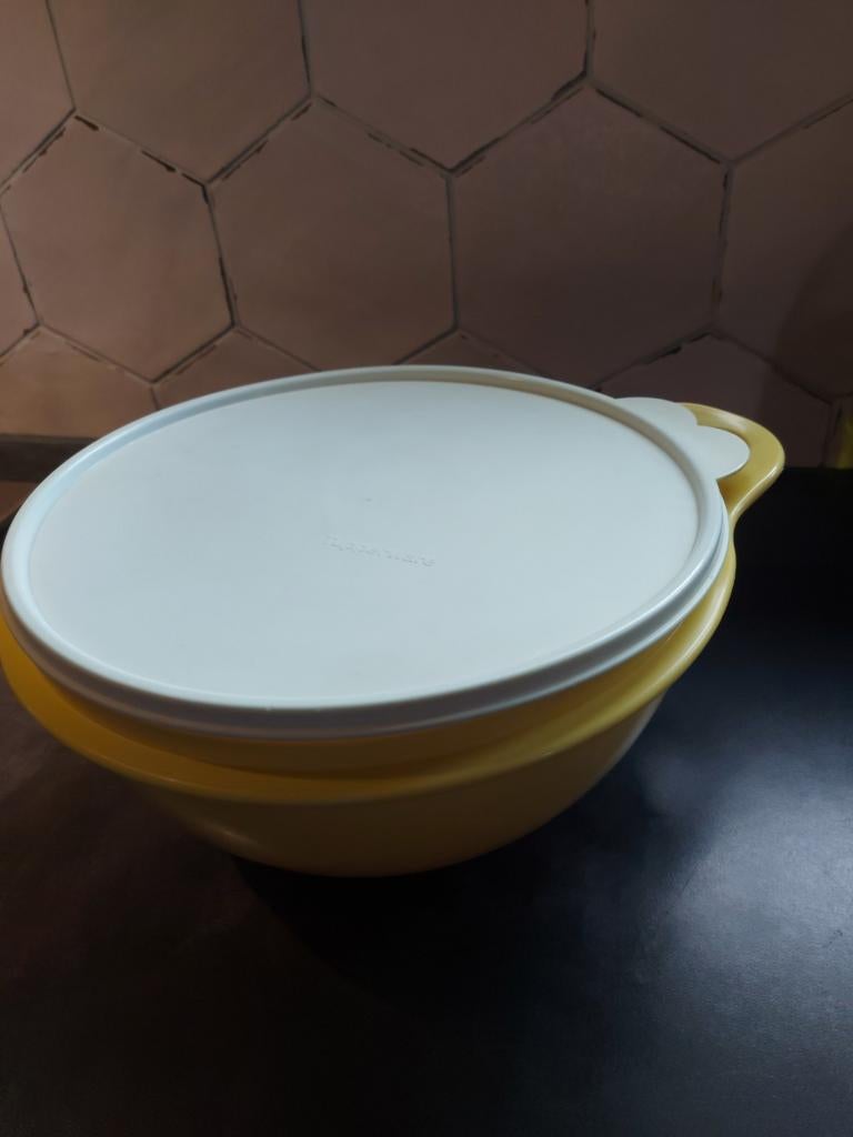 Kom van tupperware, Ophalen, Bak of Kom