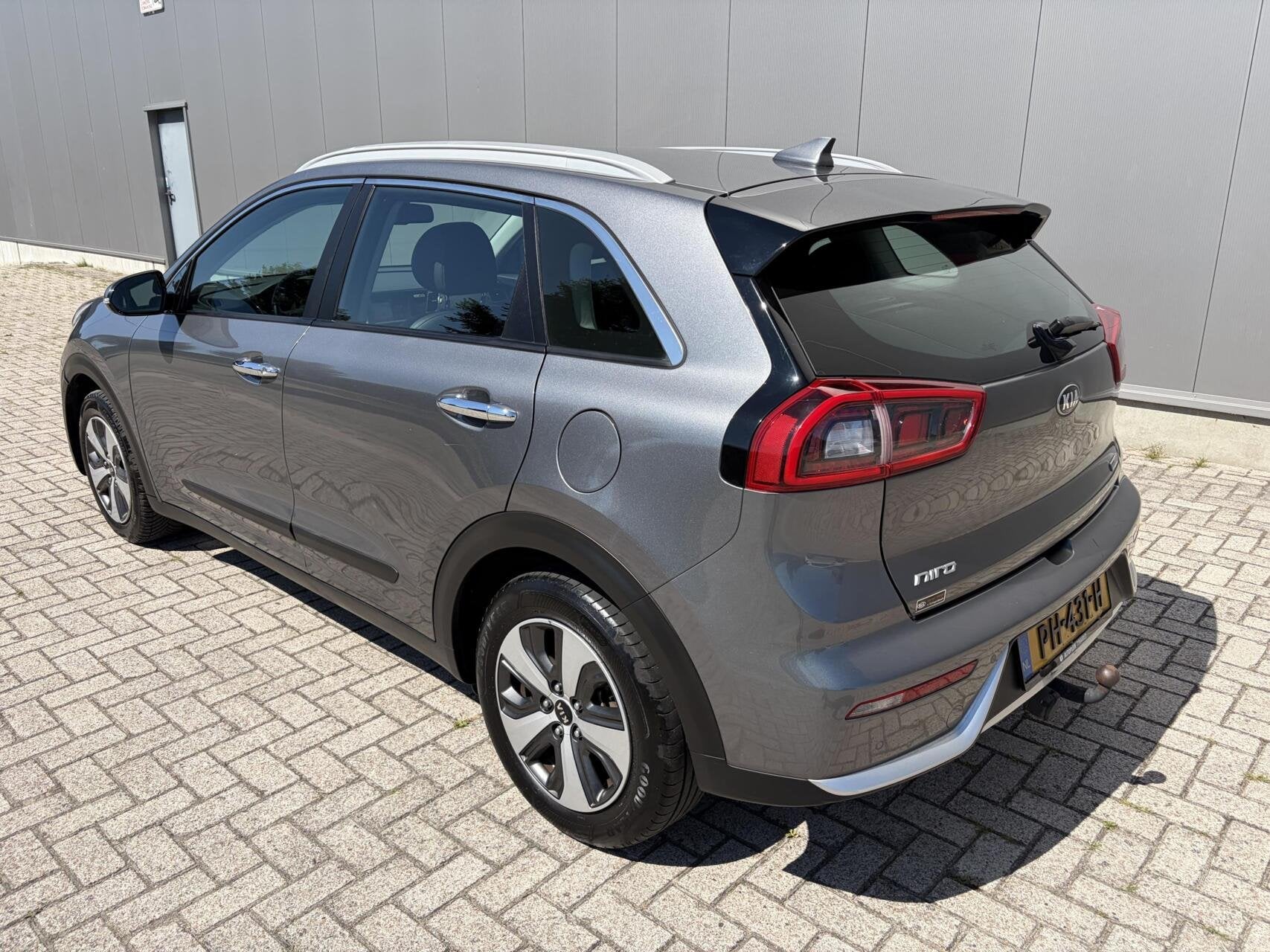Kia Niro 1.6 GDi Hybrid DynamicLine 1e eig|Dealer OH|Trekhaa, Gebruikt, Euro 6, Met garantie (alle), Origineel Nederlands