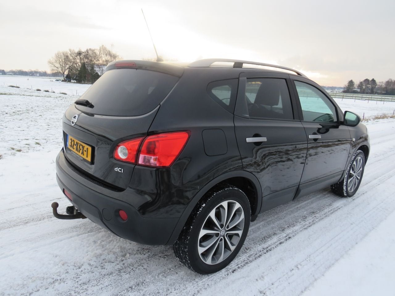 Nissan QASHQAI 2.0 DCi 150pk Connect 2009-11 Navigatie clima, 1995 cc, Zwart, Germany@nissan-services.eu, Kronenweg 38 ,50389, Wesseling, Deutschland