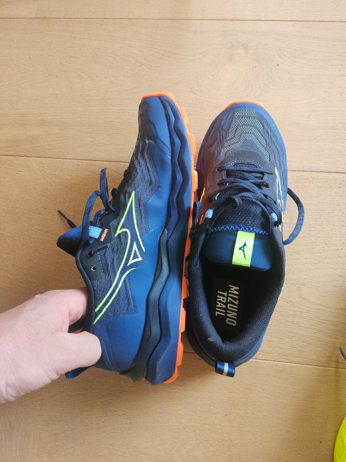 Mizuno Wave Daichi 7 Trail Hardloopschoenen - Maat 43, Sport en Fitness, Loopsport en Atletiek, Hardloopschoenen, Zo goed als nieuw