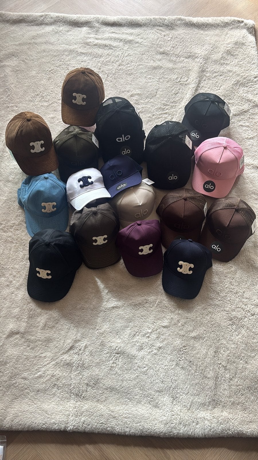Alo €25 en celine €30, Ophalen of Verzenden, Nieuw, One size fits all
