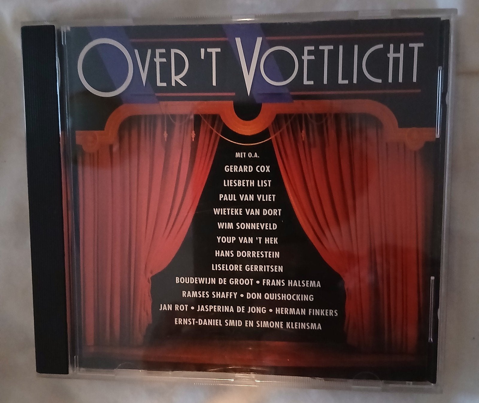 CD: Over 't Voetlicht - Diverse Artiesten, Ophalen of Verzenden, Zo goed als nieuw