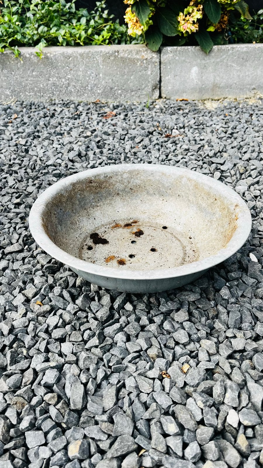 Vintage metalen plantenbak, schaalvormig, Tuin en Terras, Bloempotten, Gebruikt, Balkon, Rond, Minder dan 40 cm