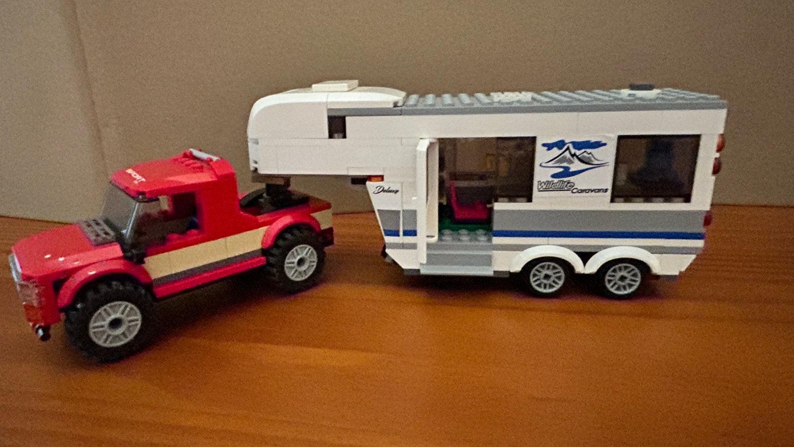 Lego city Pickup & caravan (60182), Kinderen en Baby's, Speelgoed | Duplo en Lego, Ophalen of Verzenden, Zo goed als nieuw