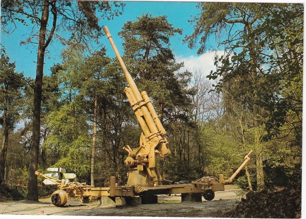 Overloon Oorlogsmuseum Luchtdoelgeschut M39 (Russisch), Ophalen, Landmacht, Nederland, Overige typen