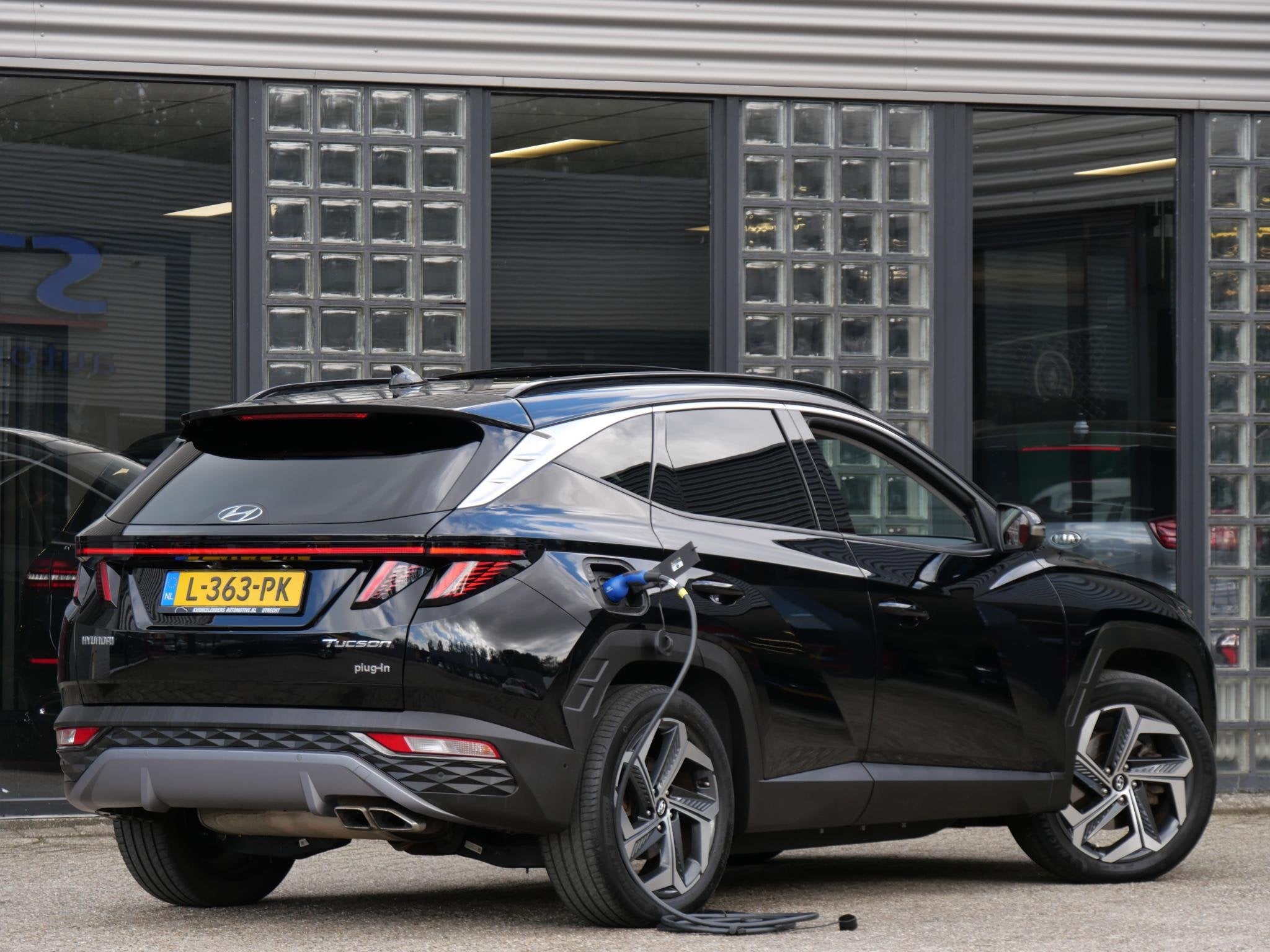 Hyundai Tucson PHEV PREMIUM/ PANORAMADAK/ TREKHAAK/ LEER/ SO, Auto's, Automaat, 14 kWh, Gebruikt, 4 cilinders