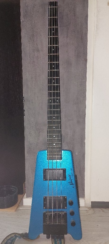 Spirit by Steinberger Bass Guitar, Muziek en Instrumenten, Snaarinstrumenten | Gitaren | Bas, Ophalen, Gebruikt, Elektrisch
